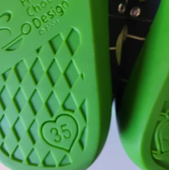 Hot Chocolate Chocolaticas Zodiac Taurus Mary Janes, BNWT, Size 35 - Picture 10 of 11